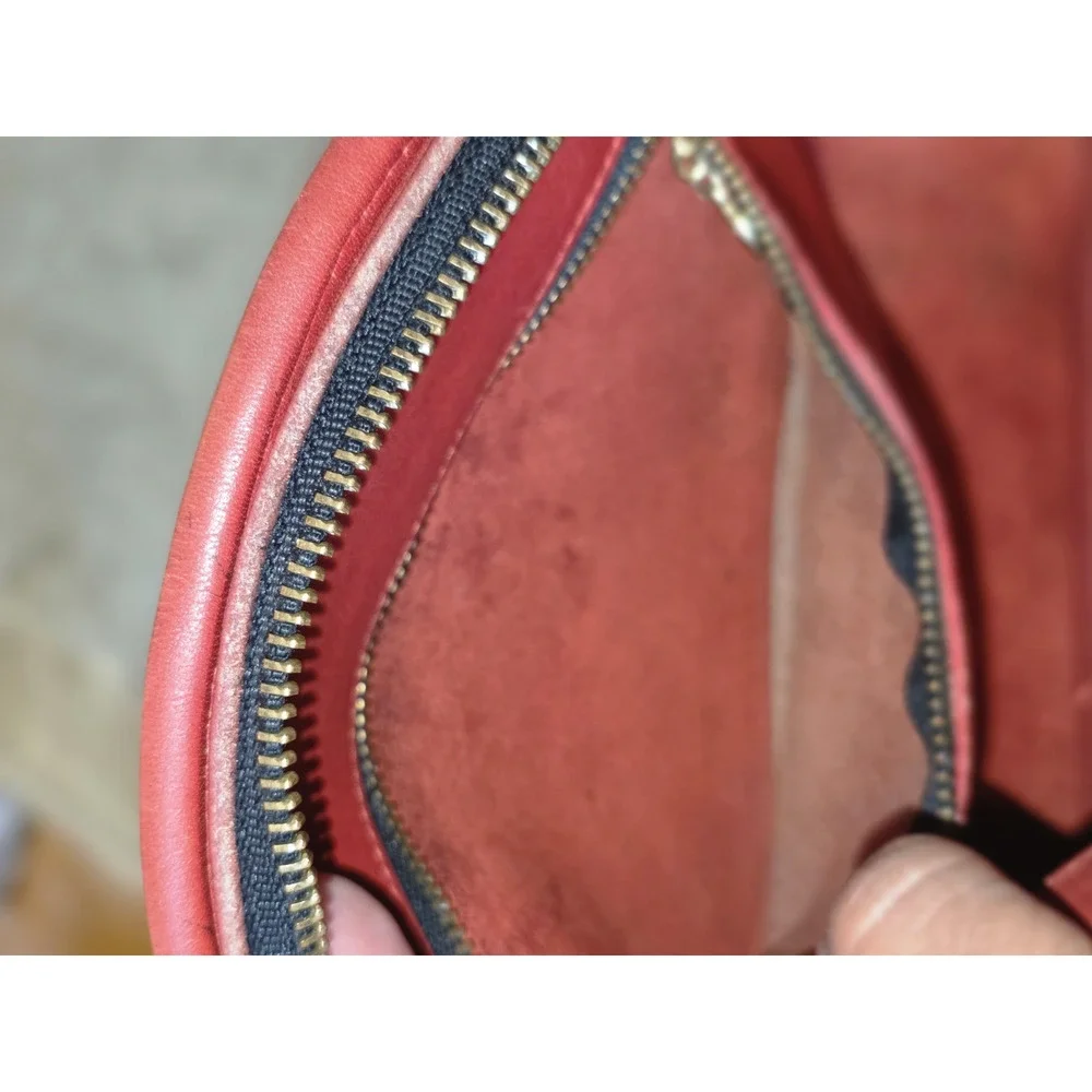 Coach Chester 9901 Vtg Red Glove Tanned Leather Crossbody Shoulder Bag USA Brass